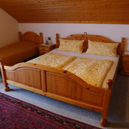 بيت ضيافة Gaestehaus Zussner لوشاو باي بيرغنز